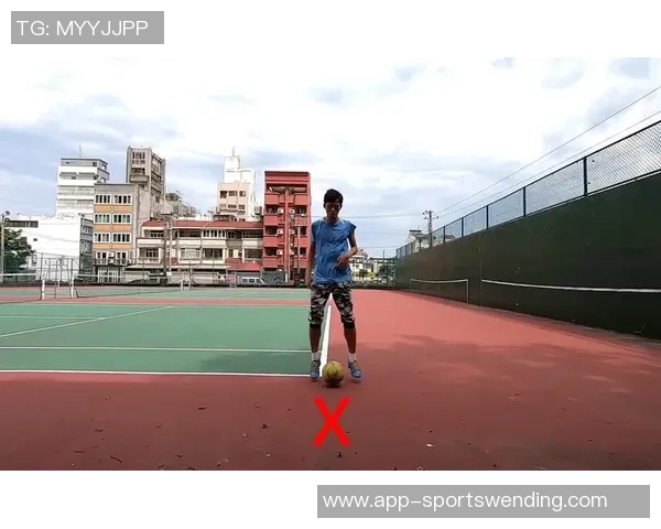 青木本方禁区外油炸丸子过人狂奔80米射门被扑引发球迷怒火 青木本方禁区外油炸丸子过人狂奔80米射门被扑引发球迷怒火